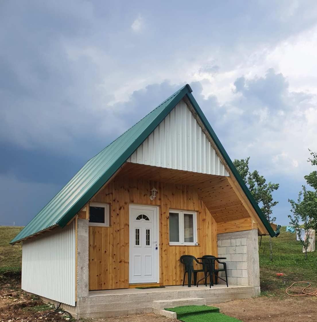 Village Cottage ชาเบลียค ภายนอก รูปภาพ